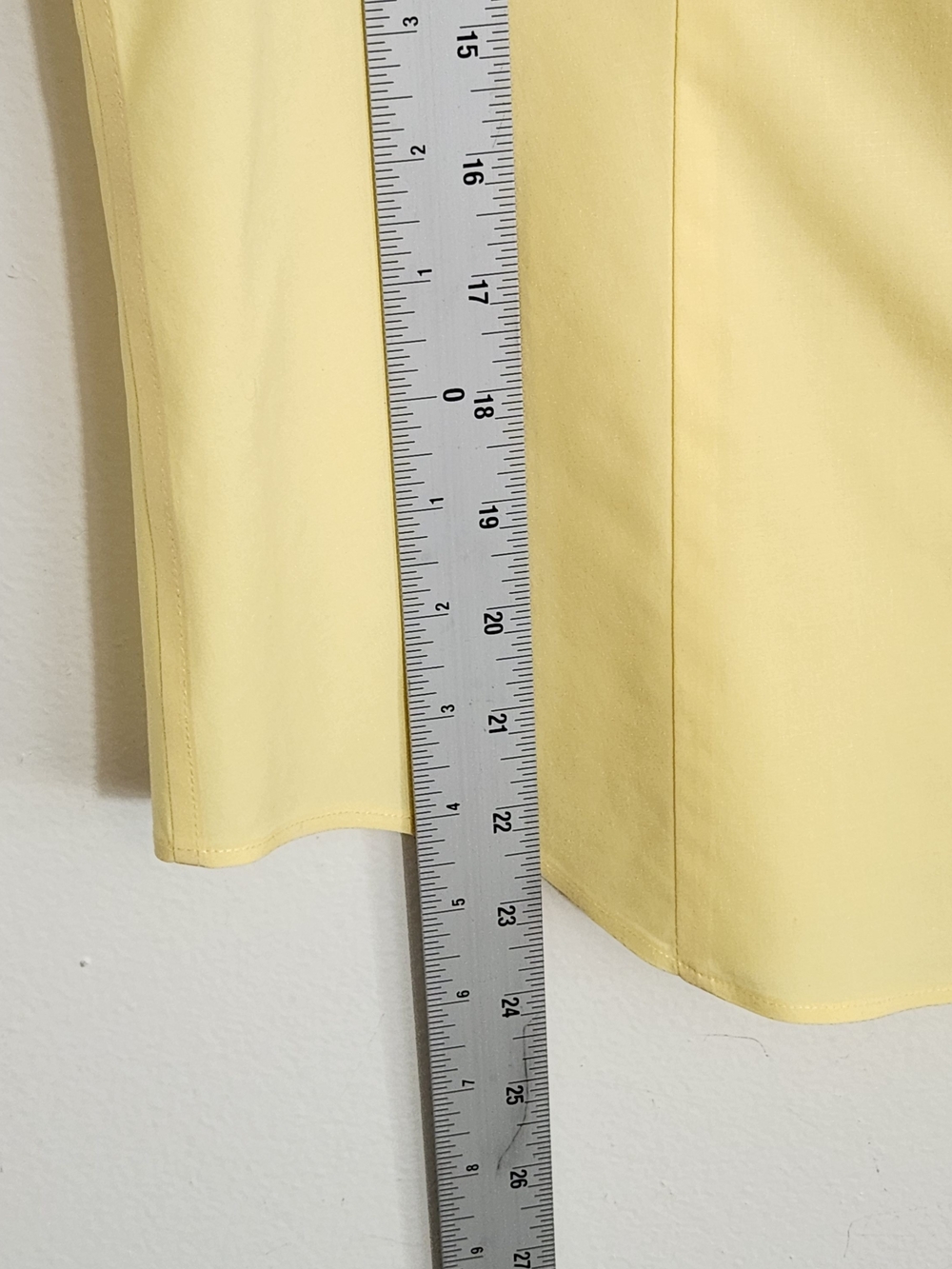 Talbots Pale Yellow Sleeveless Button Up Top Size 4 - Picture 5 of 7